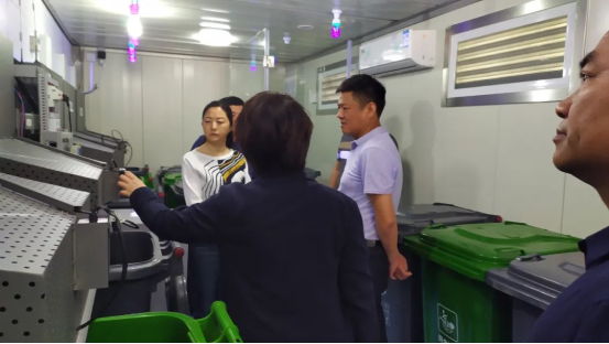 華展貓先生，小區(qū)垃圾房安裝在什么位置合理，智能垃圾房