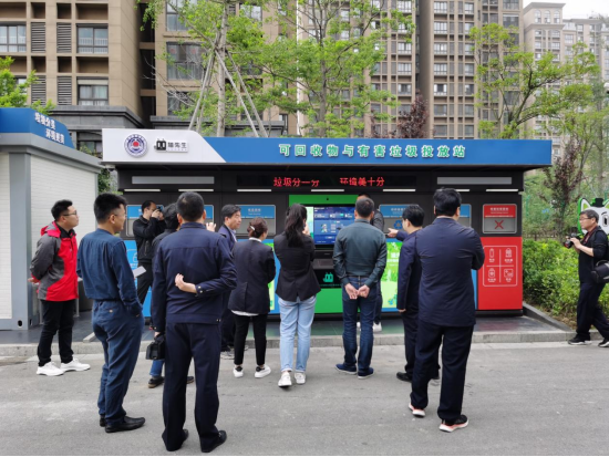 貓先生環(huán)保垃圾房，定時(shí)定點(diǎn)生活垃圾投放站，垃圾房廠家