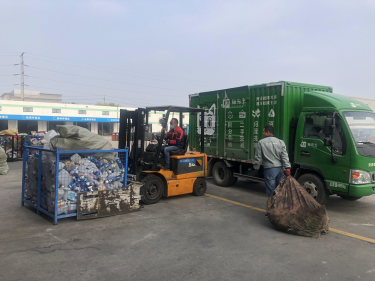 貓先生回收，互聯(lián)網(wǎng)+回收，廢品回收創(chuàng)業(yè)，回收加盟，智能回收箱廠家