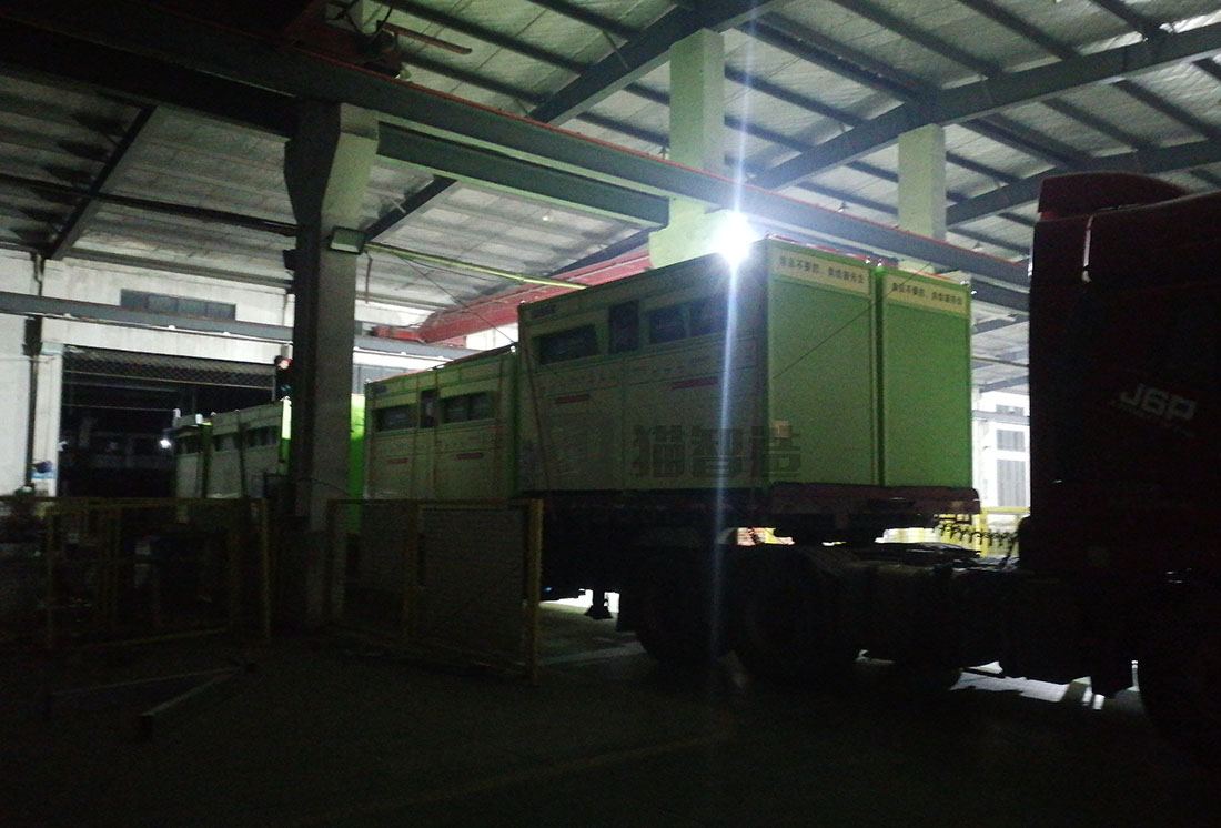 貓先生智能廢品回收箱，再生資源收集柜，小區(qū)垃圾回收站生產(chǎn)廠家