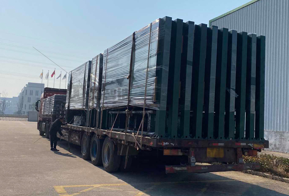 華展公交候車亭，公交站臺生產(chǎn)廠家